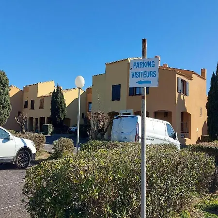 Ferienhaus Cap D'agde, Bord De Mer, 50 M De La Roquille, Climatise Et Wifi, *