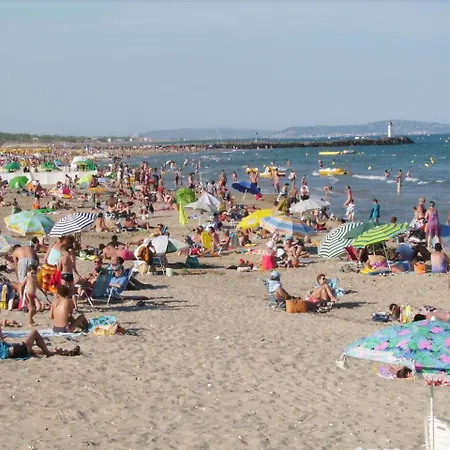 בית נופש Cap D'agde, Bord De Mer, 50 M De La Roquille, Climatise Et Wifi, *