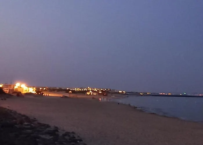 Résidence Privée, 50 M De La Roquille, Entièrement Climatisé * Agde