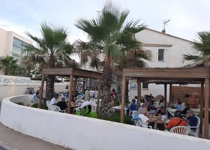 Сasa de vacaciones Résidence Privée, 50 M De La Roquille, Entièrement Climatisé Agde